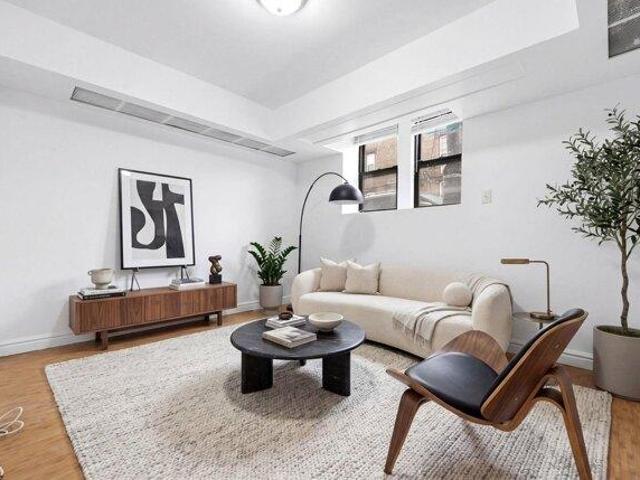 Condo for sale in Hudson, New Jersey