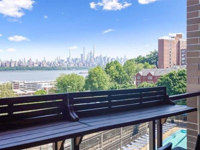 Condo for sale in Hudson, New Jersey