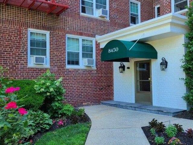 Condo for sale in Hudson, New Jersey