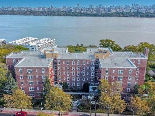 Condo for sale in Hudson, New Jersey