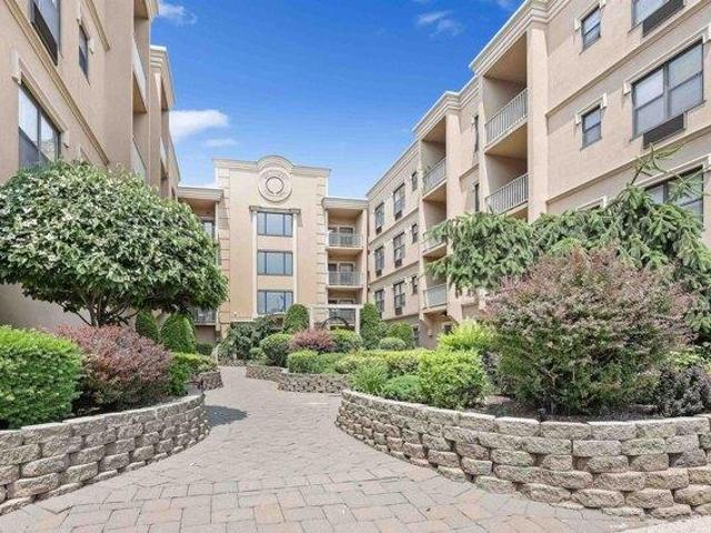 Condo for sale in Hudson, New Jersey