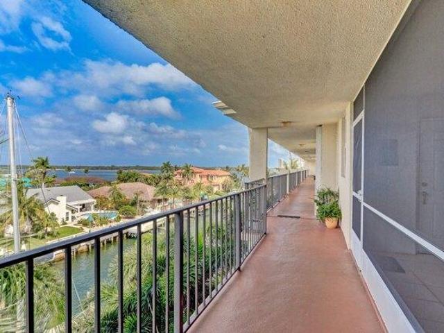 Condo for sale in North Palm Beach, Florida