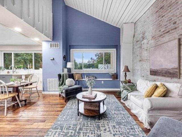 Condo for sale in Florence, Northampton