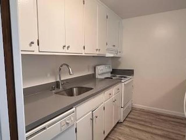 Condo for rent in Oakland