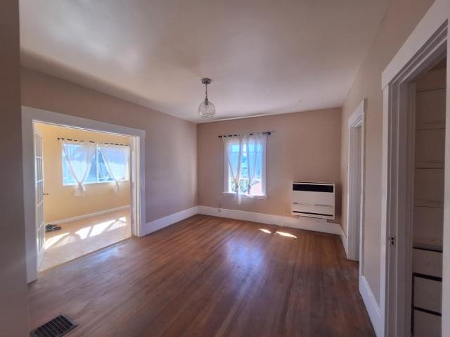Condo for rent in Oakland