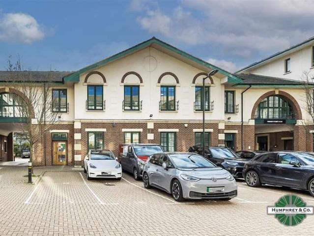 Office for rent in London Borough of Redbridge, Greater London