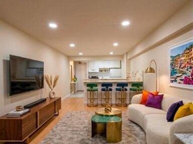 Condo for sale in Palisades Park, New Jersey
