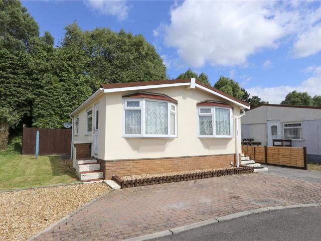 Park Home for sale in Bradley Stoke, Patchway