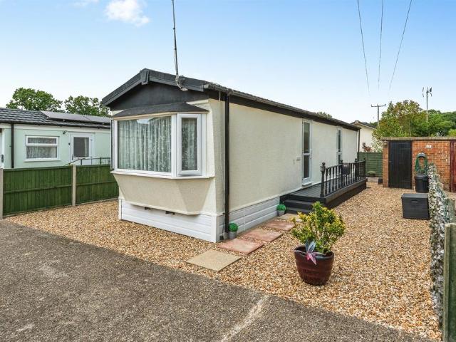 Park Home for sale in Hythe and Dibden, Ashurst Bridge