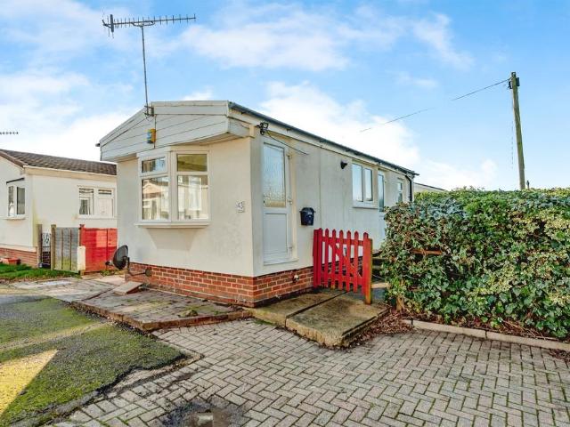 Park Home for sale in Burstow, Hillview