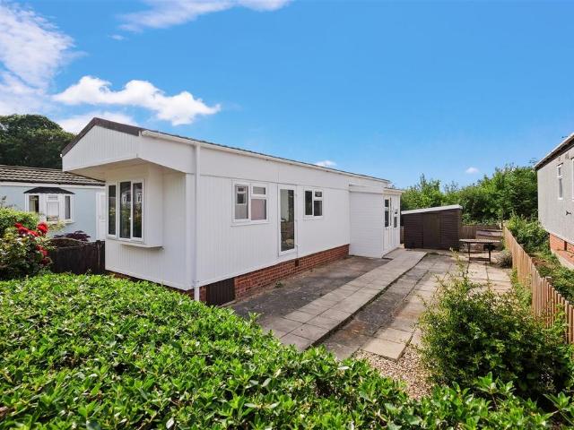 Park Home for sale in The Bridge, Kent
