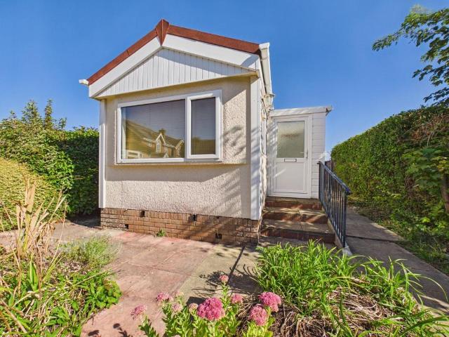 Park Home for sale in Alveston
