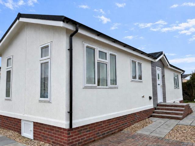 Park Home for sale in Higham Wood, Bourne Vale