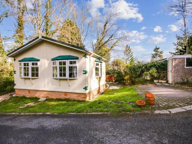 Park Home for sale in Perryfields, West Sussex