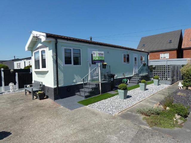 Park Home for sale in Warton, Lancashire