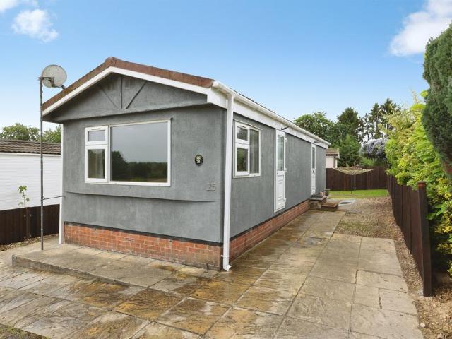 Park Home for sale in Barton Stacey, Hampshire