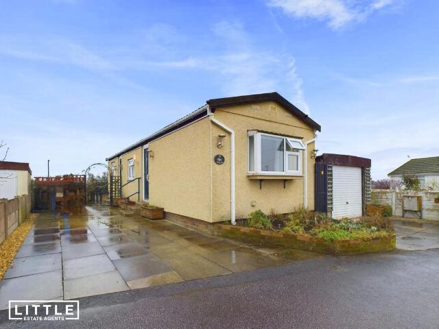 Park Home for sale in Prescot, Whiston Lane Ends