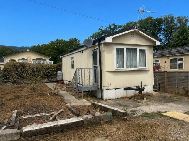 Park Home for sale in Blaenhonddan, Wales