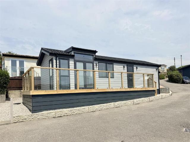 Park Home for sale in Newquay, Cornwall