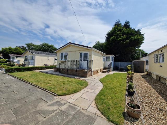 Park Home for sale in Squires Gate, Blackpool