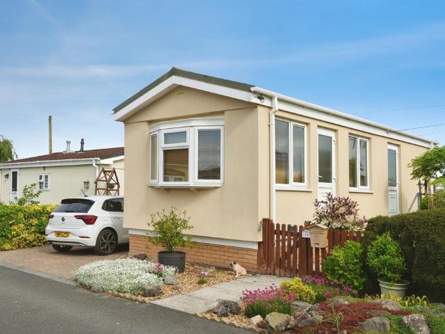 Park Home for sale in Patchway, South Gloucestershire