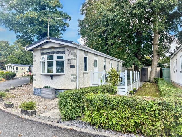 Park Home for sale in Medlar-with-Wesham, Wesham