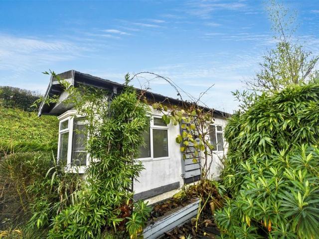 Park Home for sale in Ponsanooth, Cornwall