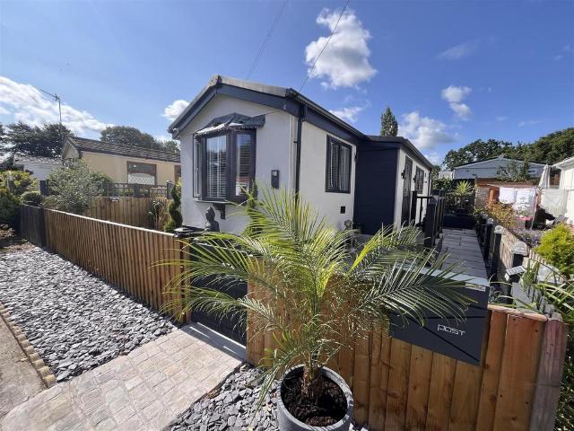 Park Home for sale in Mobberley, Wilmslow