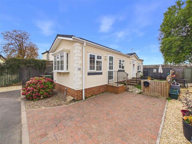 Park Home for sale in The Reddings, Golden Valley
