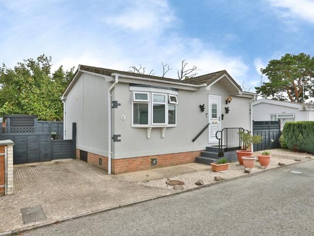 Park Home for sale in Poulner, Ashurst Bridge