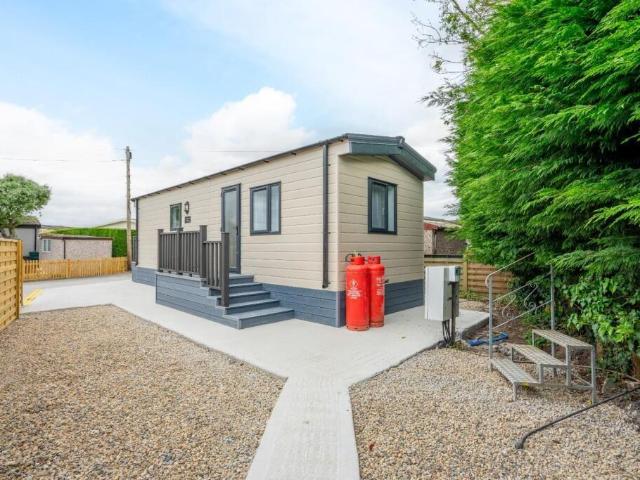 Park Home for sale in Acaster Malbis, York