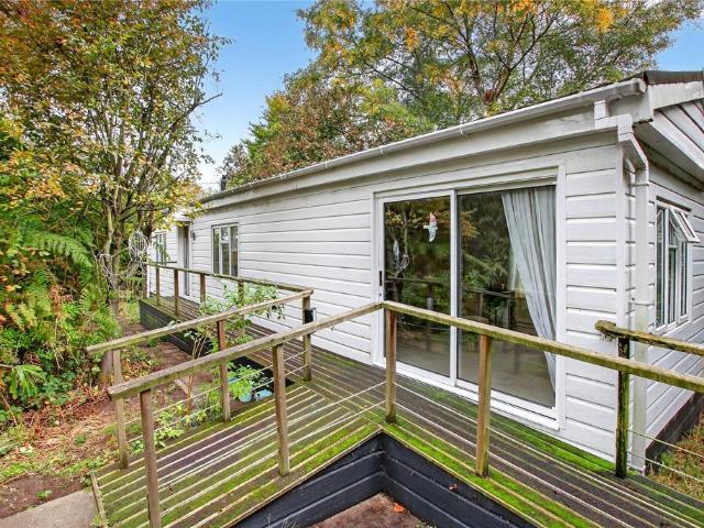 Park Home for sale in Chavey Down