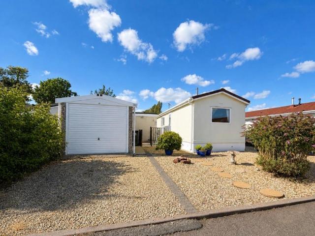 Park Home for sale in Wythall CP, Bromsgrove