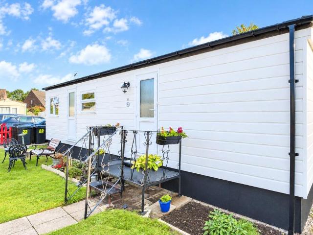 Park Home for sale in Hardley, New Forest