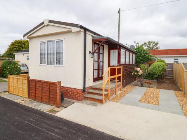 Park Home for sale in Spring Vale, Hampshire