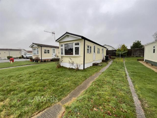 Park Home for sale in Higham Wood, Bourne Vale
