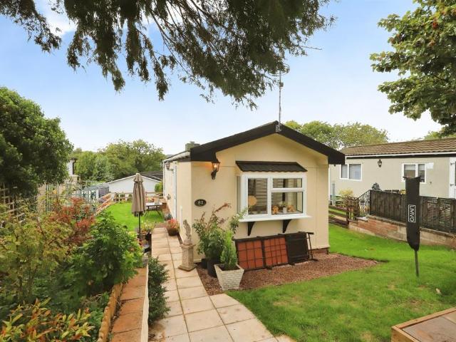 Park Home for sale in Wolverley and Cookley, Rushock