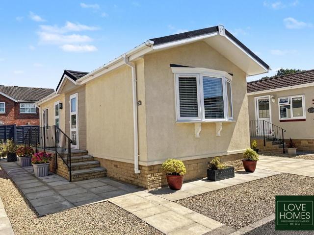 Park Home for sale in Cabus, Lancashire
