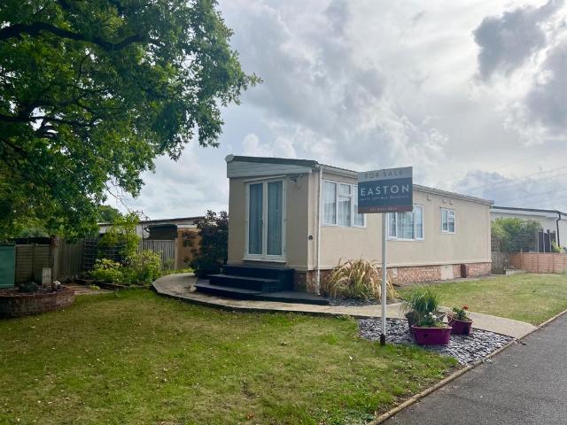 Park Home for sale in Hardley, Ashurst Bridge