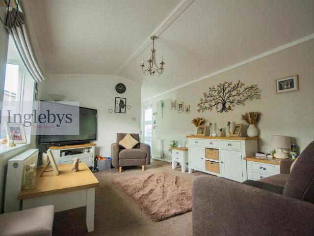 Park Home for sale in Saltburn, Redcar And Cleveland