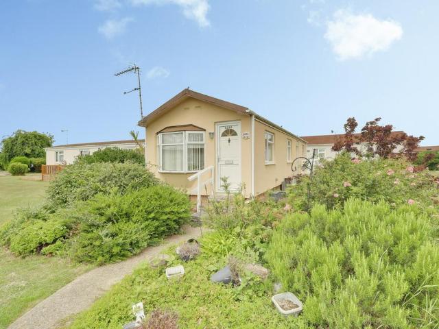 Park Home for sale in Canvey Island