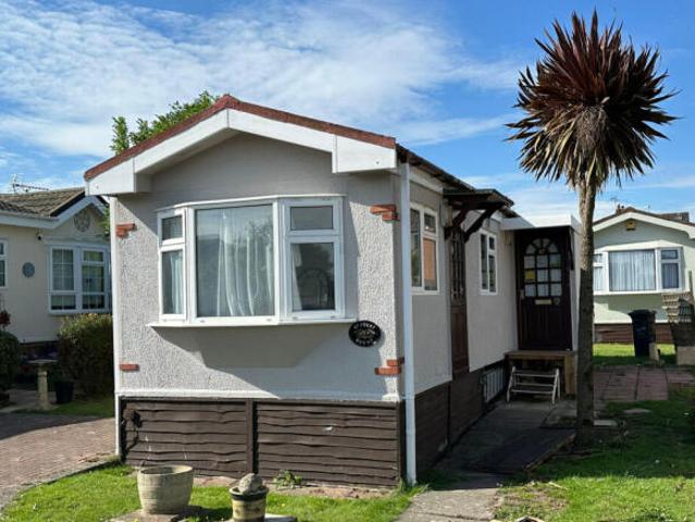 Park Home for sale in Acol, Kent