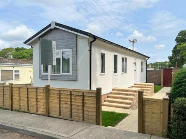 House for sale in Barton Stacey, Hampshire