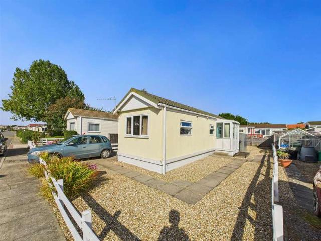 Park Home for sale in Mablethorpe and Sutton, Belleau