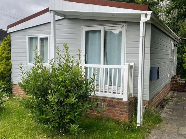 Park Home for sale in East Hill, The Butts