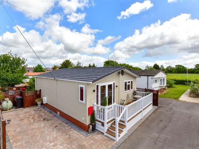 Park Home for sale in Littlecote, West Sussex
