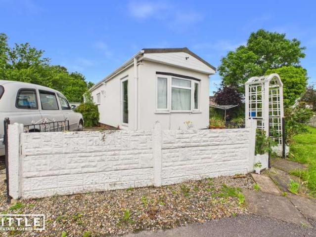 Park Home for sale in Huyton, Knowsley