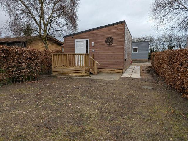 Park Home for rent in Barmby Moor