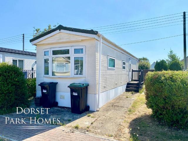 Park Home for rent in Ashurst Bridge, Hampshire