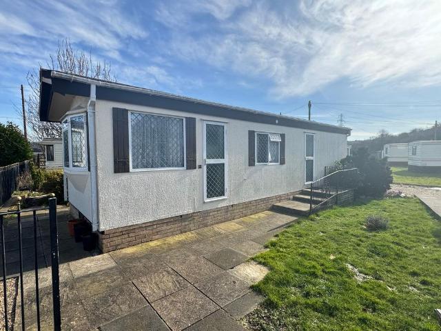 Park Home for rent in Boughton, Newark and Sherwood